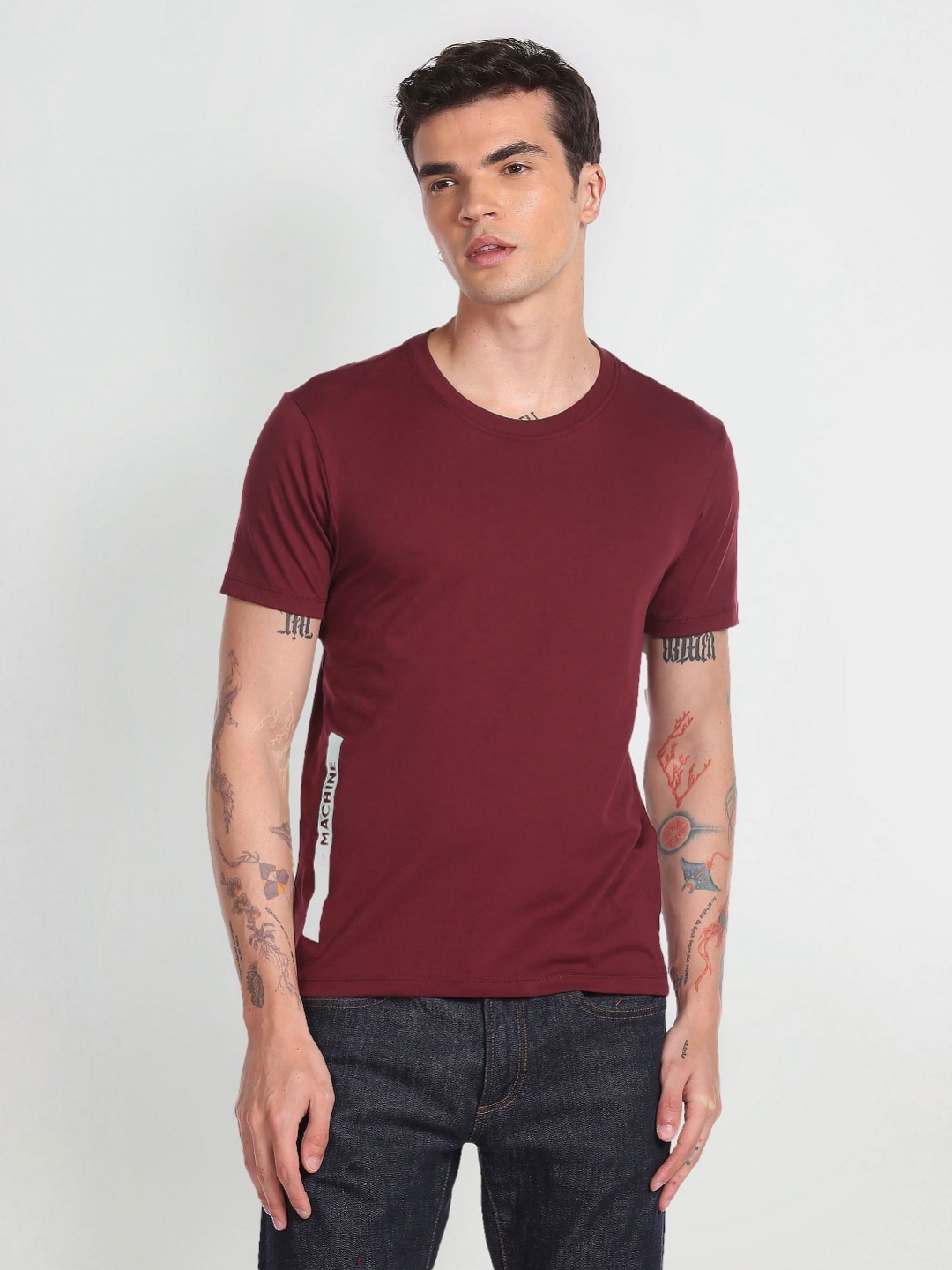 

Flying Machine Men V-Neck Pockets Slim Fit T-shirt, Red