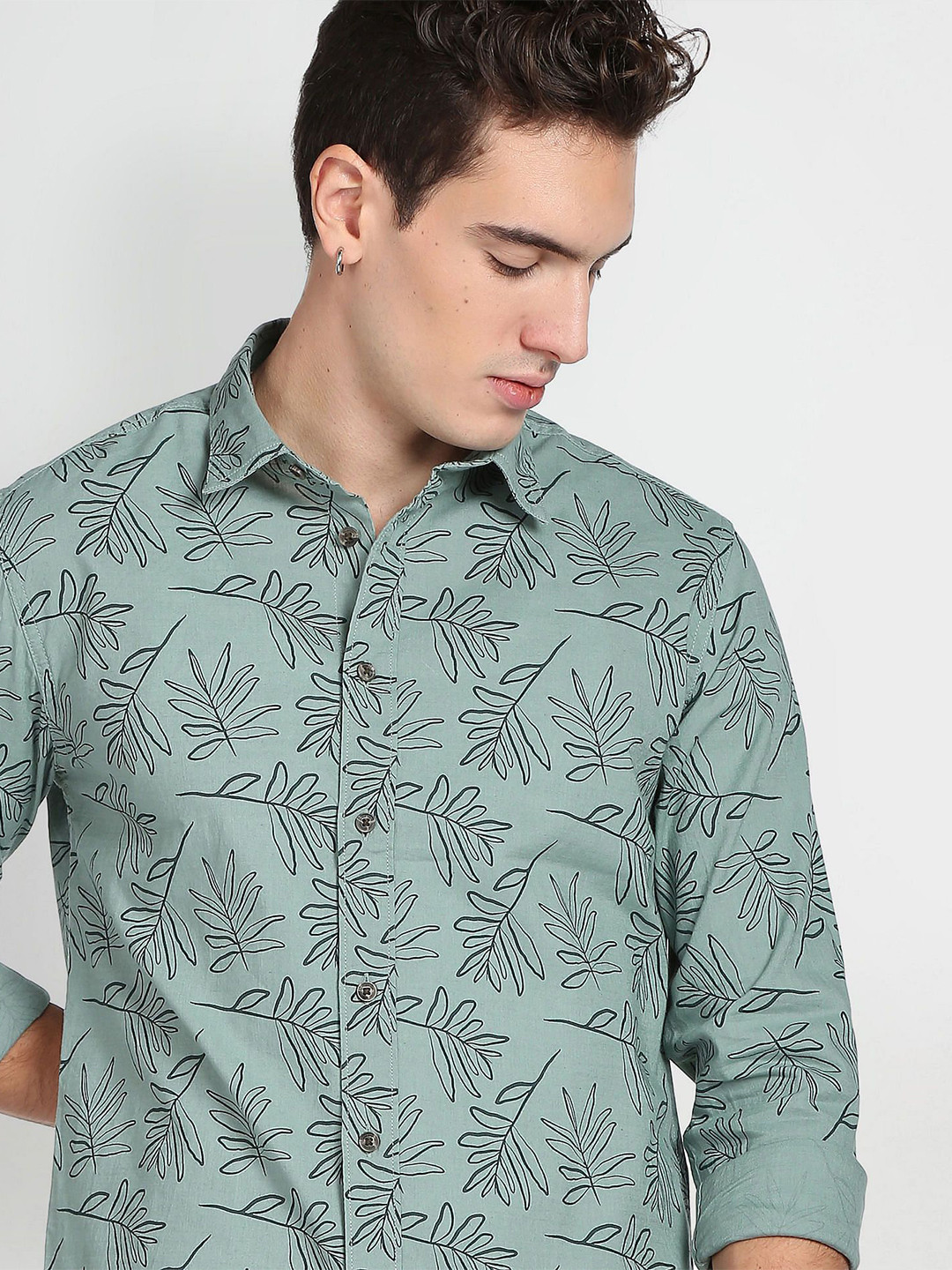 

Flying Machine Men Cotton Slim Fit Floral Opaque Floral Printed Casual Shirt, Green