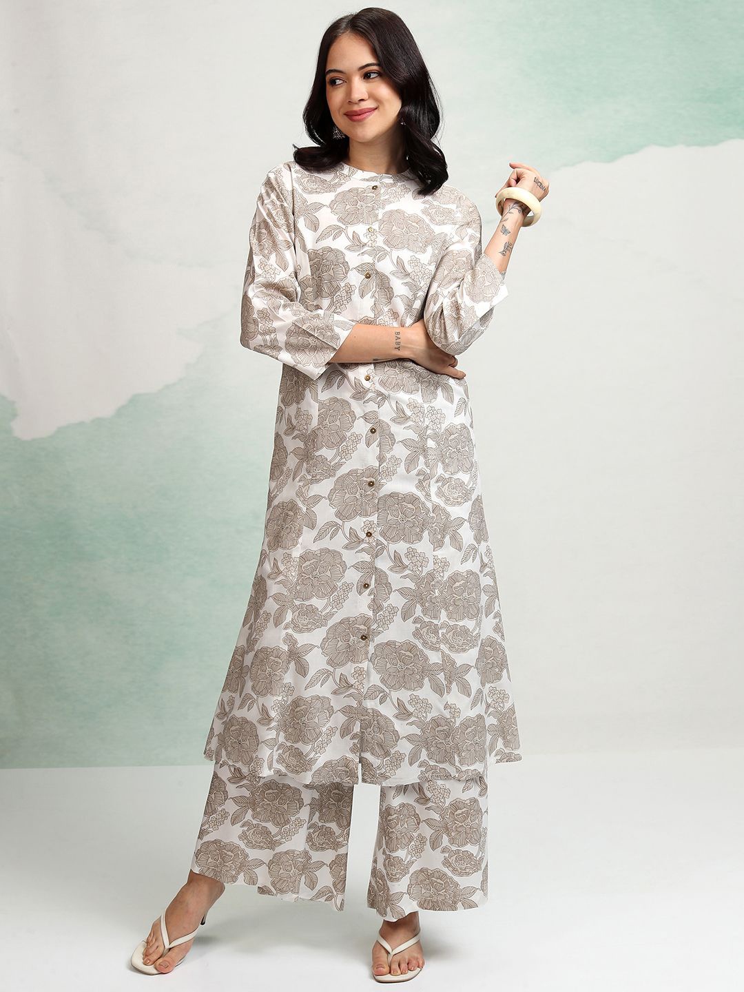 

Vishudh Floral Printed Panelled Kurta with Palazzos, Taupe
