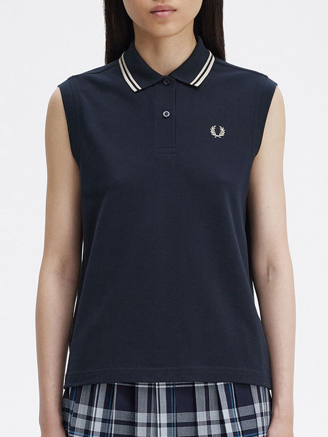 

Fred Perry Women Polo Collar T-shirt, Na