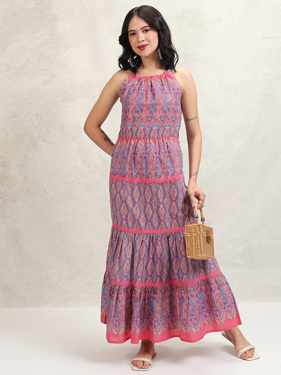 

Vishudh Ethnic Motifs Printed Maxi Dress, Pink