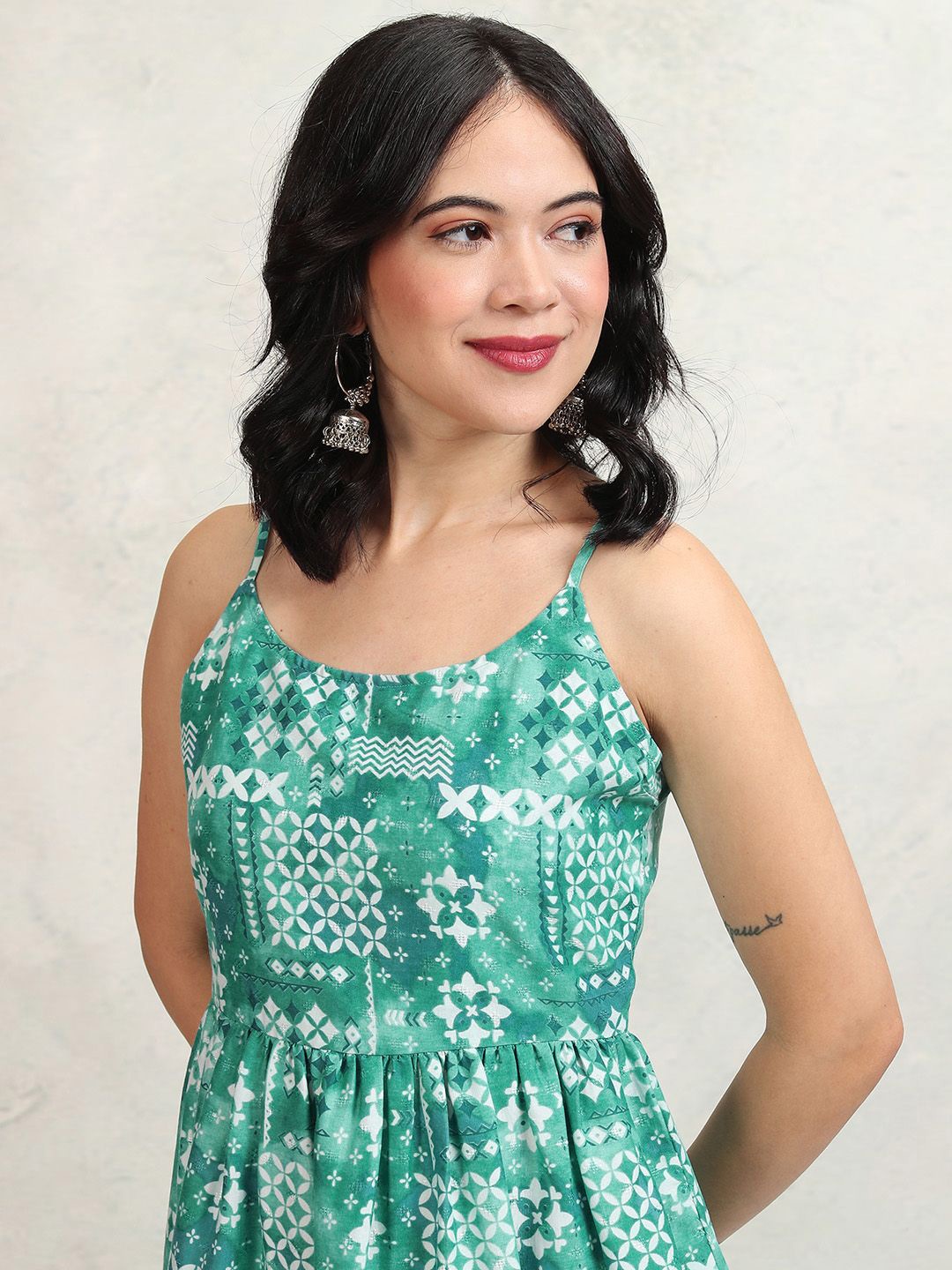 

Vishudh Floral Printed Shoulder Straps Fit and Flare Midi Dress, Green