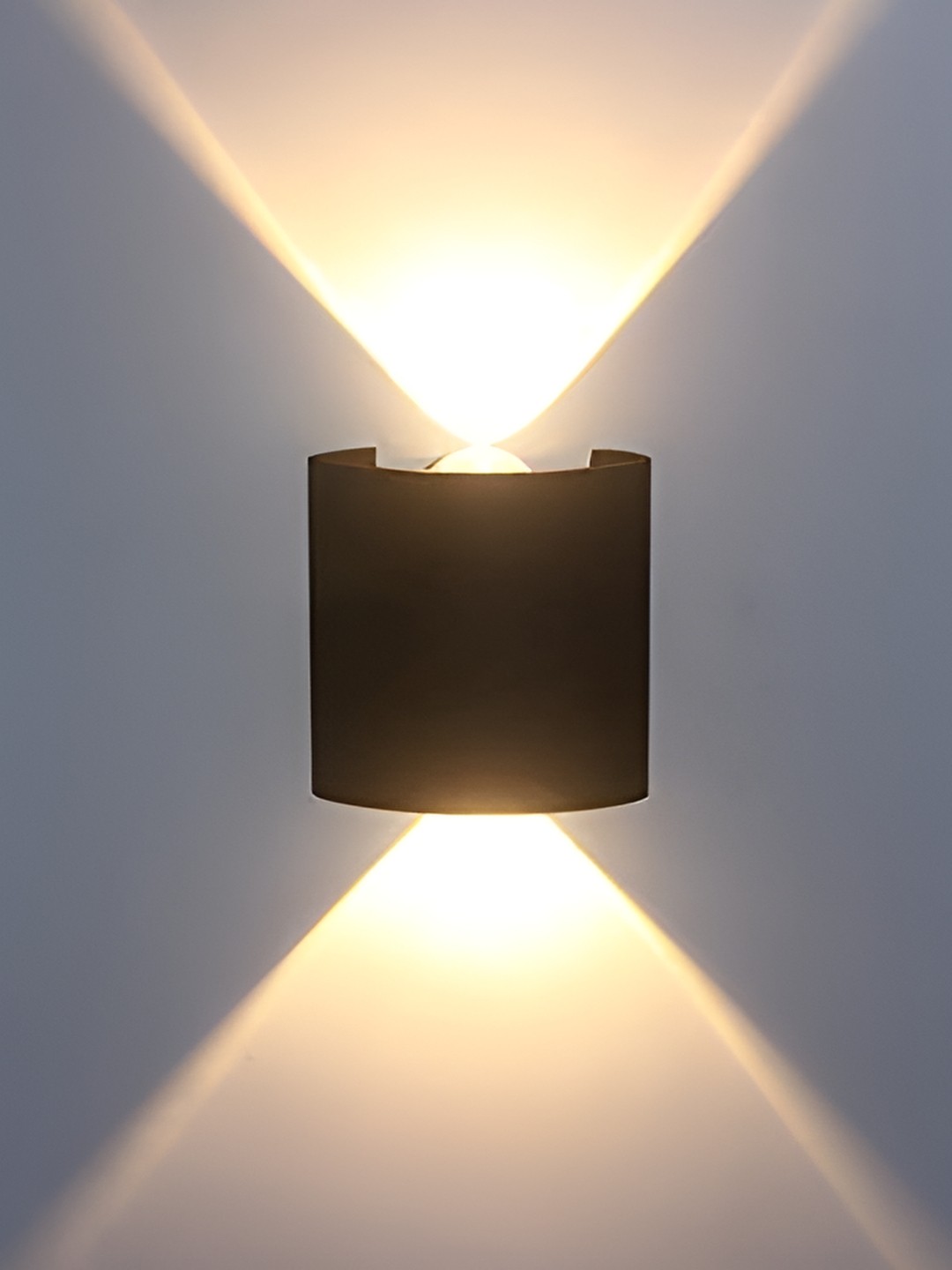 

SPARK WORLD Black Cylinder Textured Aluminium Self Assembly Outdoor Lamps