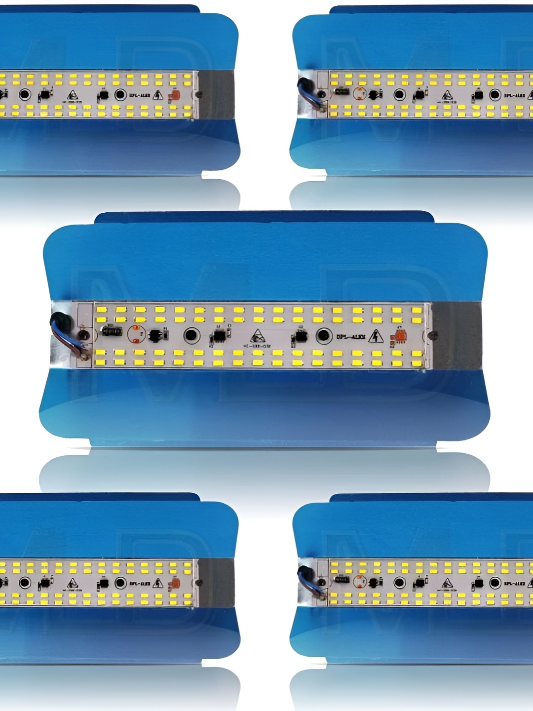 

SPARK WORLD Blue & White 5 Pieces Aluminium Rectangle LED Light Outdoor Lamps
