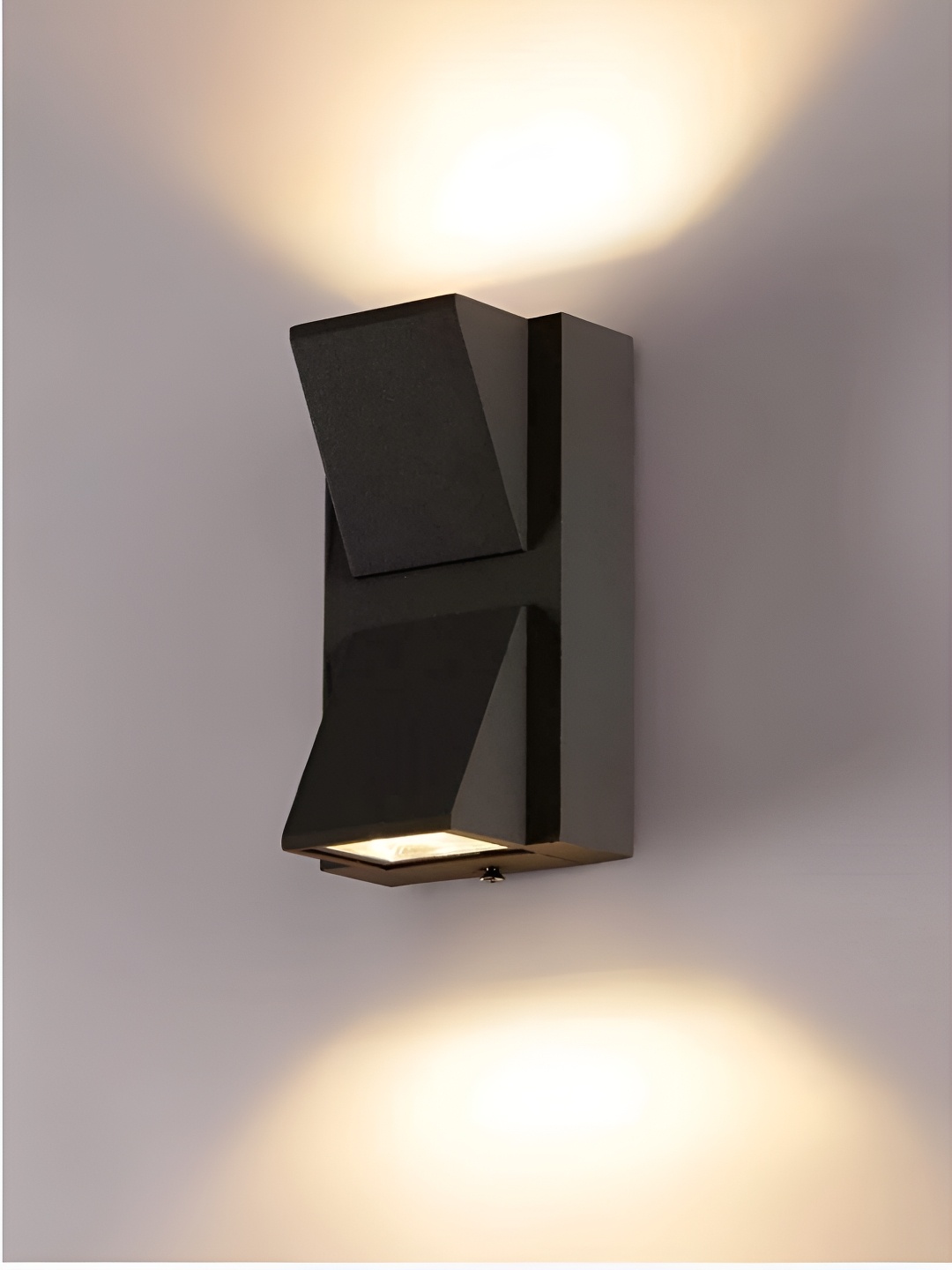

SPARK WORLD Black Abstract Shaped Metal Outdoor Lamp