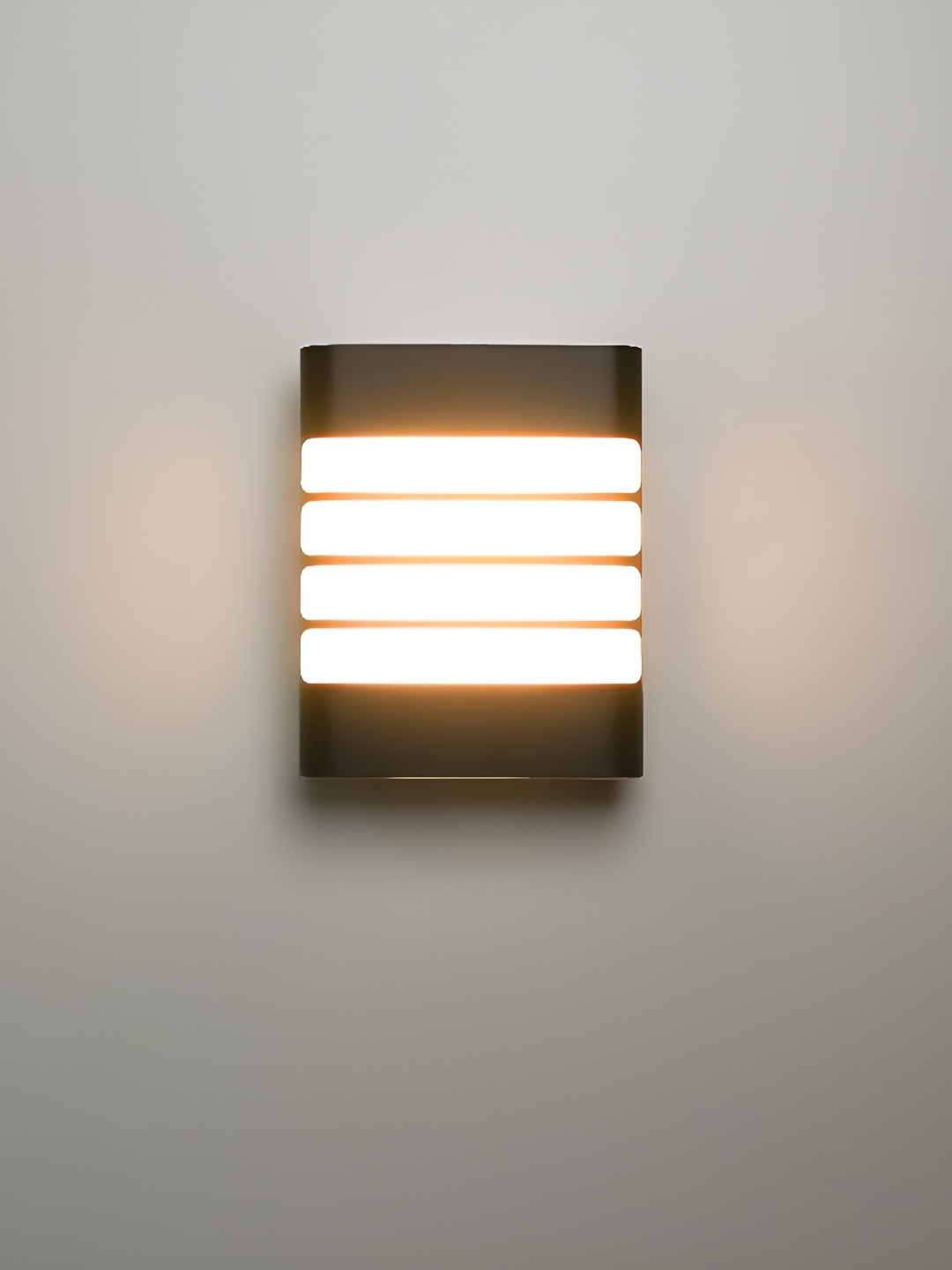 

SPARK WORLD Black & White Textured Square Shaped Outdoor Lamp