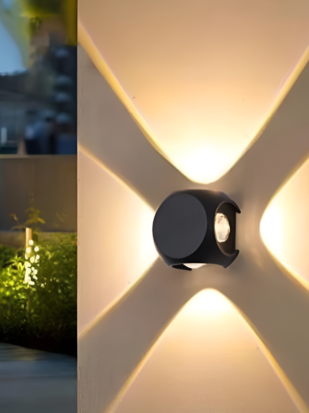 

SPARK WORLD Black & Yellow Square Outdoor Lamp