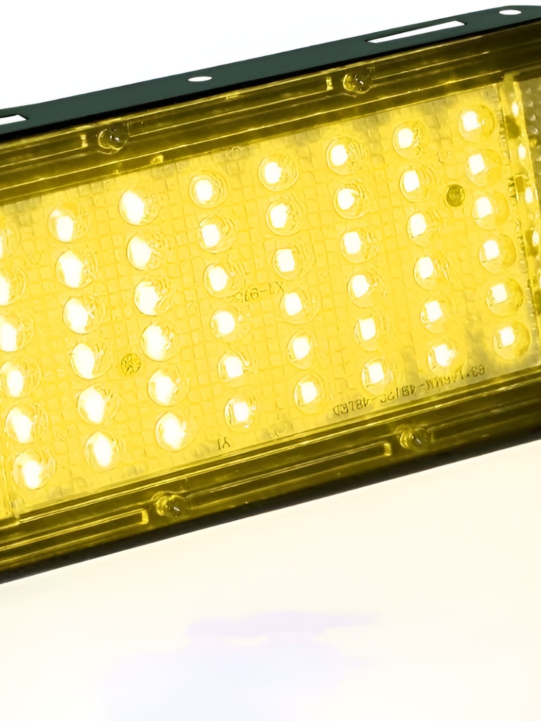 

SPARK WORLD Yellow & Black Aluminium Rectangle Outdoor Lamp