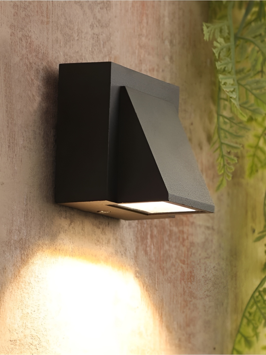 

SPARK WORLD Yellow & Black Square Aluminium Outdoor Lamp