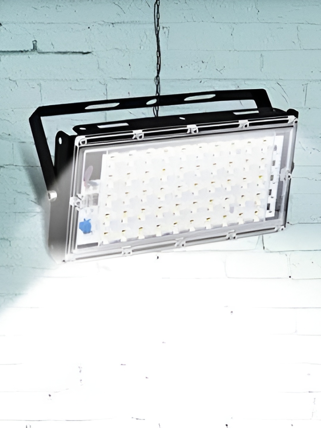 

SPARK WORLD Black & White Rectangle Aluminium Outdoor Lamp