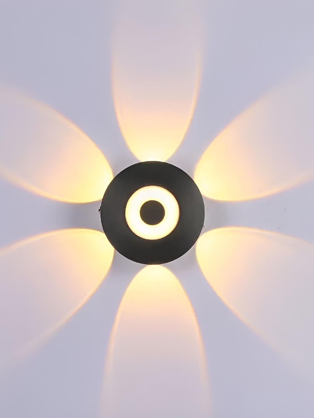 

SPARK WORLD Yellow & Black Acrylic Spherical Outdoor Lamps