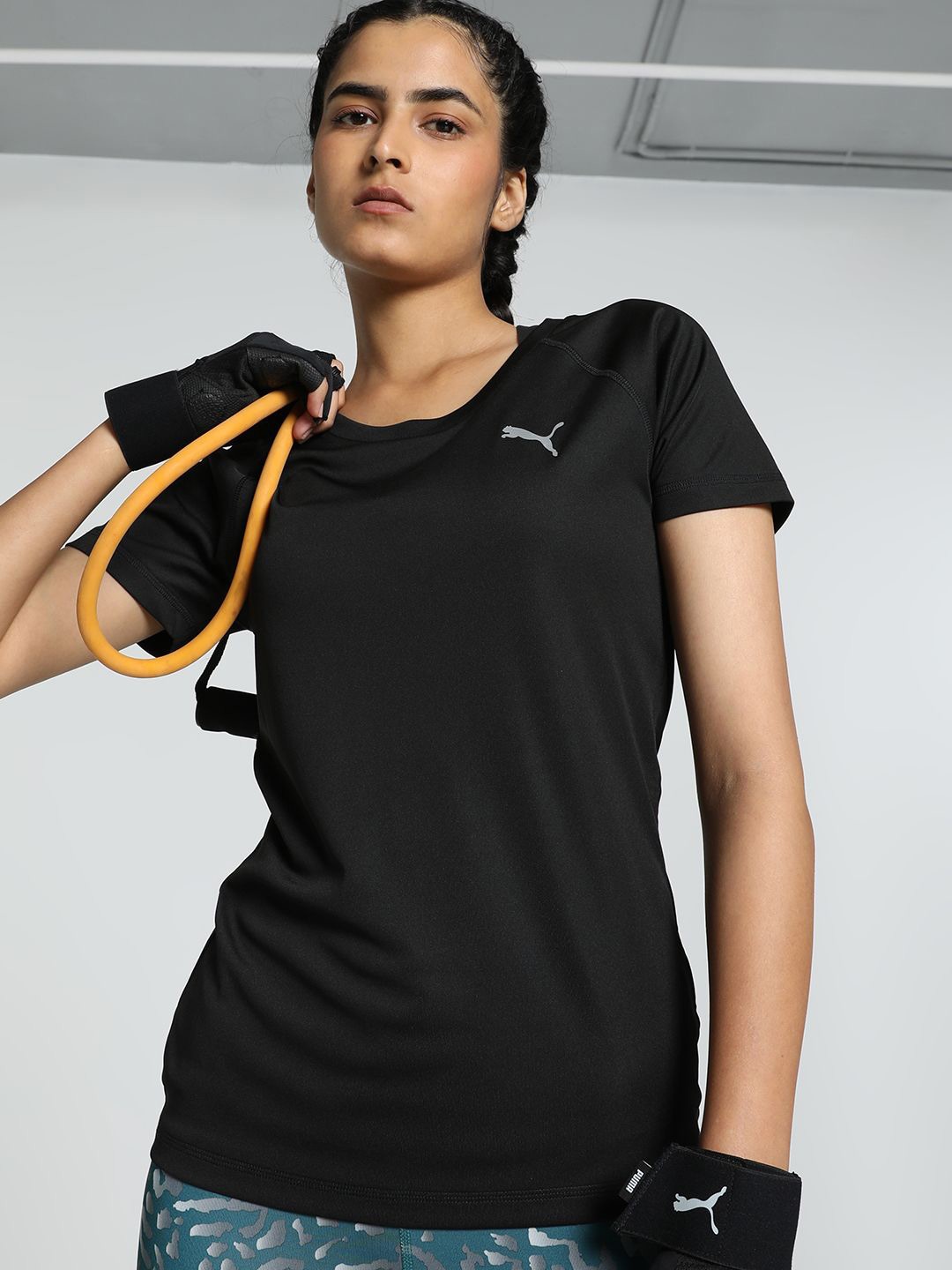 

Puma Women RTG Slim Fit Training Tee Round Neck Tshirts, Black