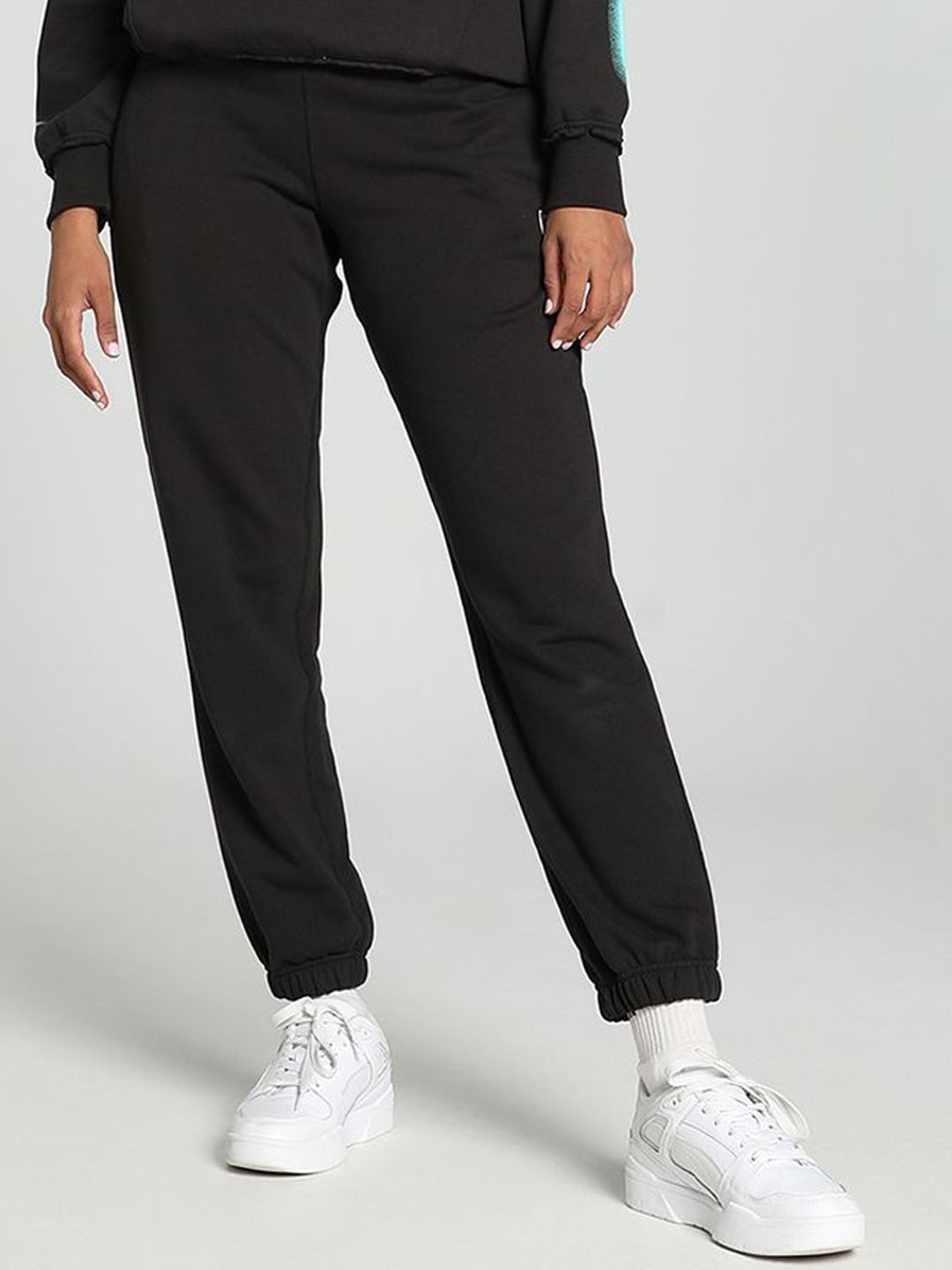 

Puma Pivot Basketball Women Relaxed Fit Sweat Pants, Black