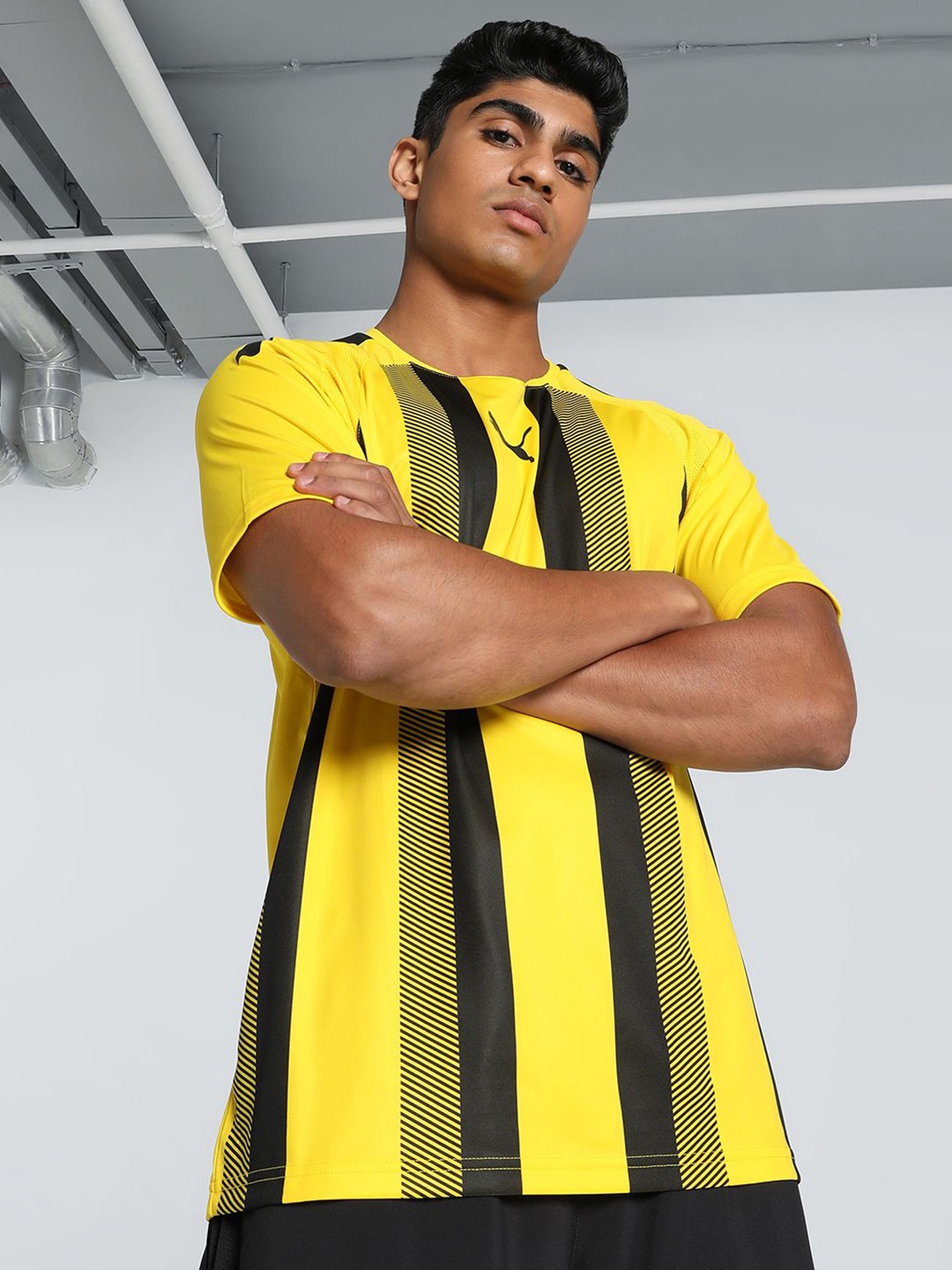 

Puma teamLIGA Striped Football Jersey, Yellow