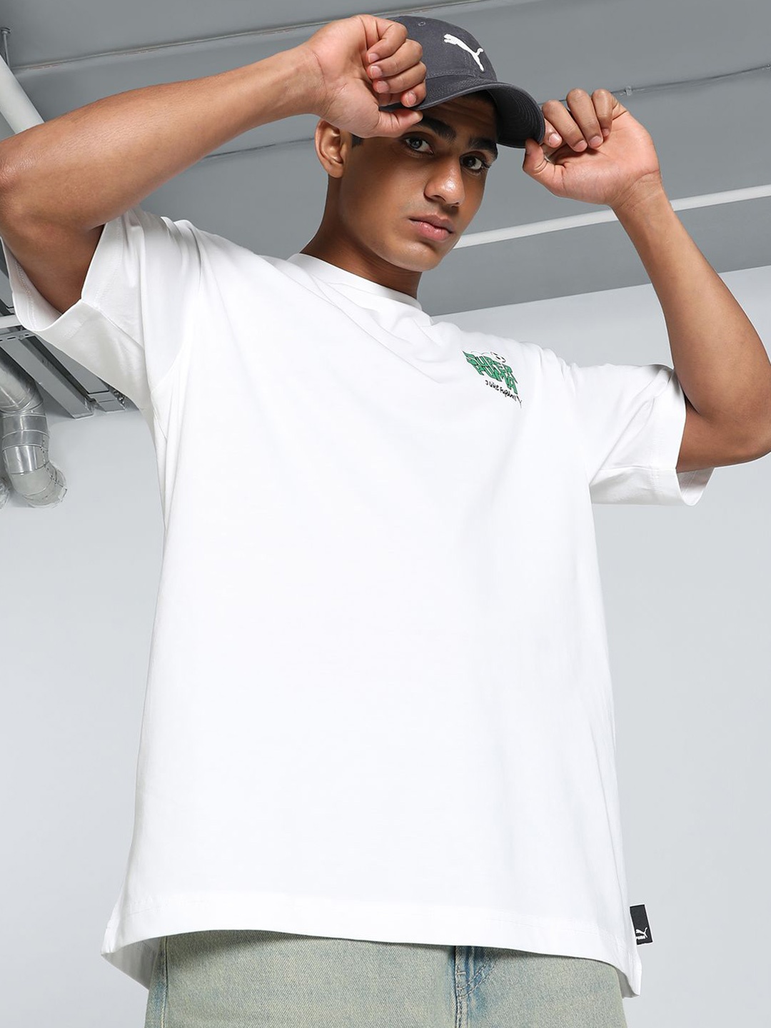 

Puma GRAPHICS Super Cotton Relaxed Fit T-Shirt, White