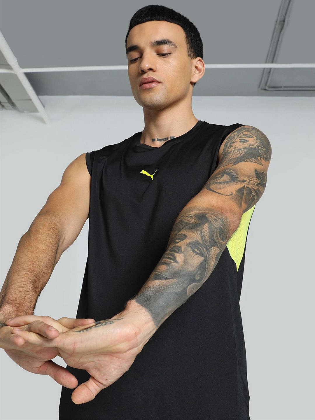 

Puma Active Men's Sleeveless Training Tshirts, Black