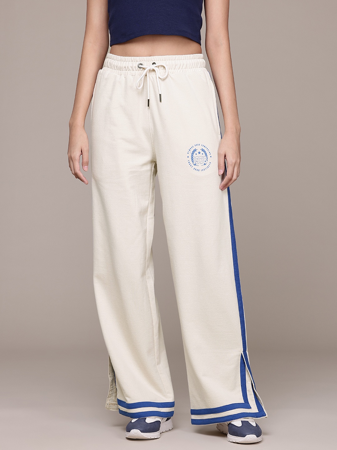 

The Roadster Lifestyle Co. Women Regular-Fit Pure Cotton Track Pant with Side Slit Detail, Off white