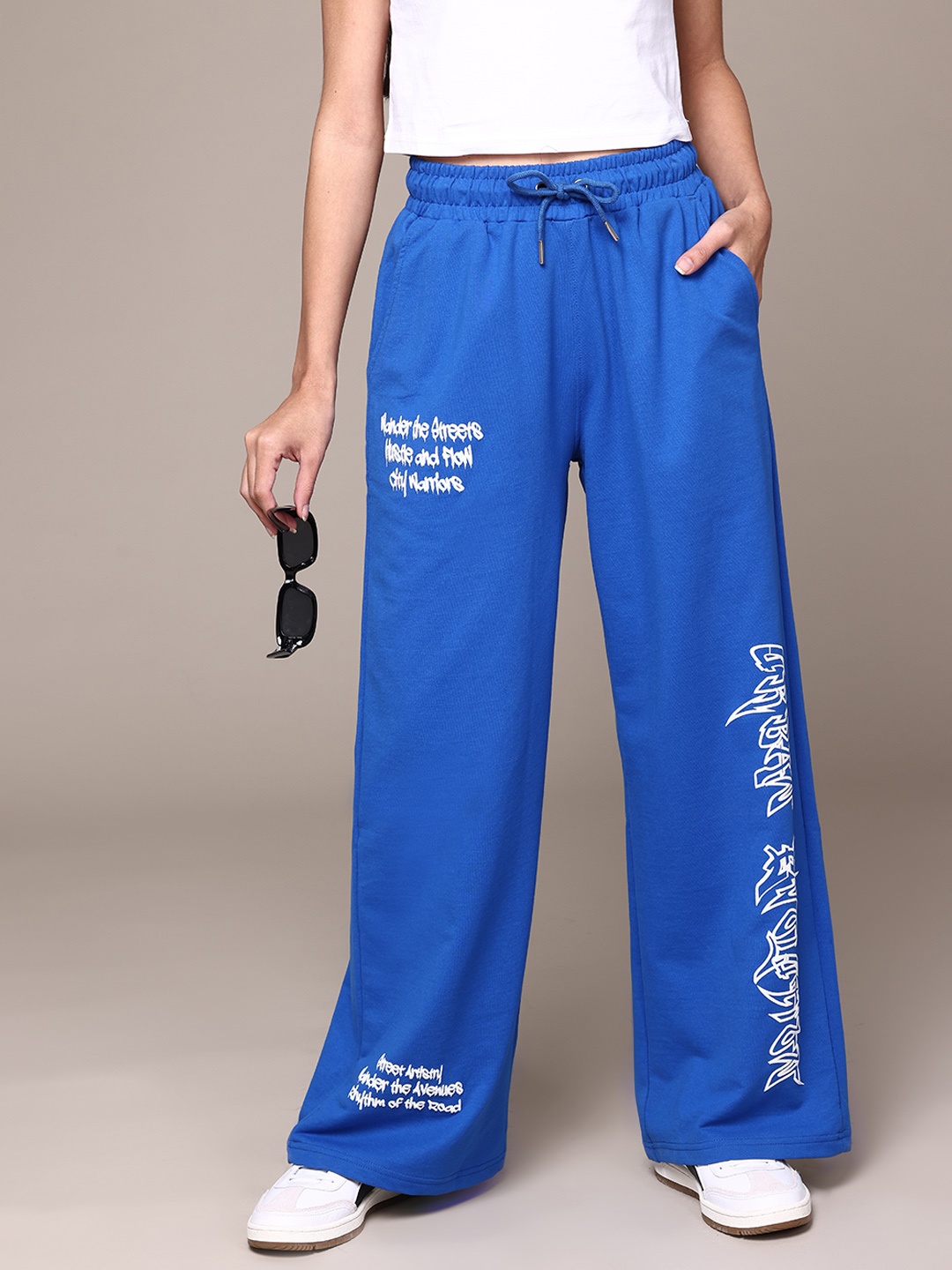

The Roadster Lifestyle Co. Women Printed Track Pants, Blue