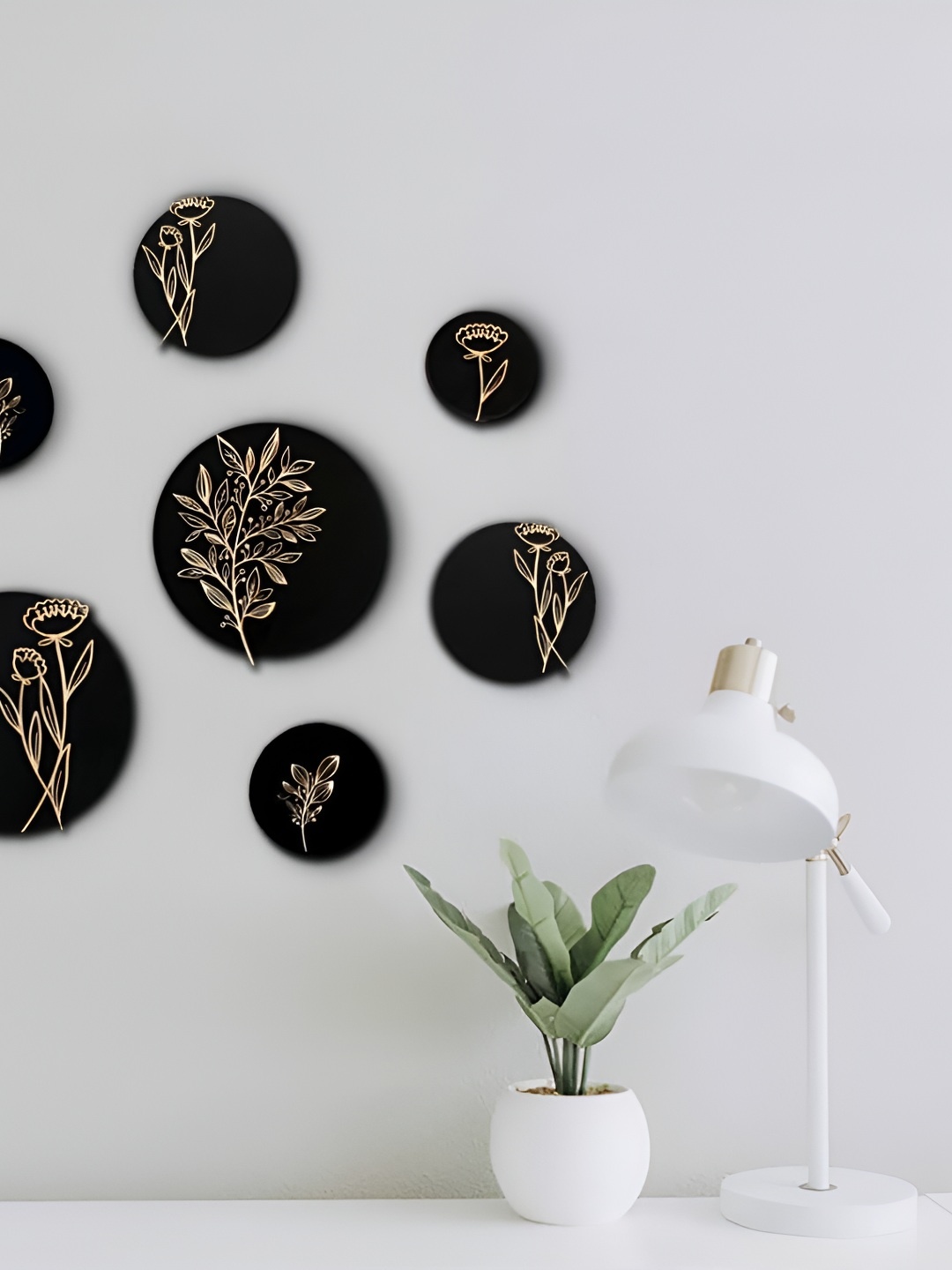 

VAH Kya Bat Hai !! Black & God Toned 7 Pieces Floral Textured Wooden Wall Hangings