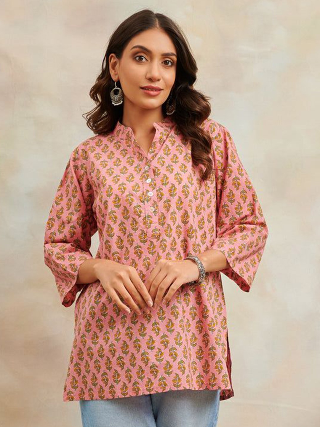 

Tahiliya Mandarin Collar Peach Hand Block Printed Cotton Tunic, Pink