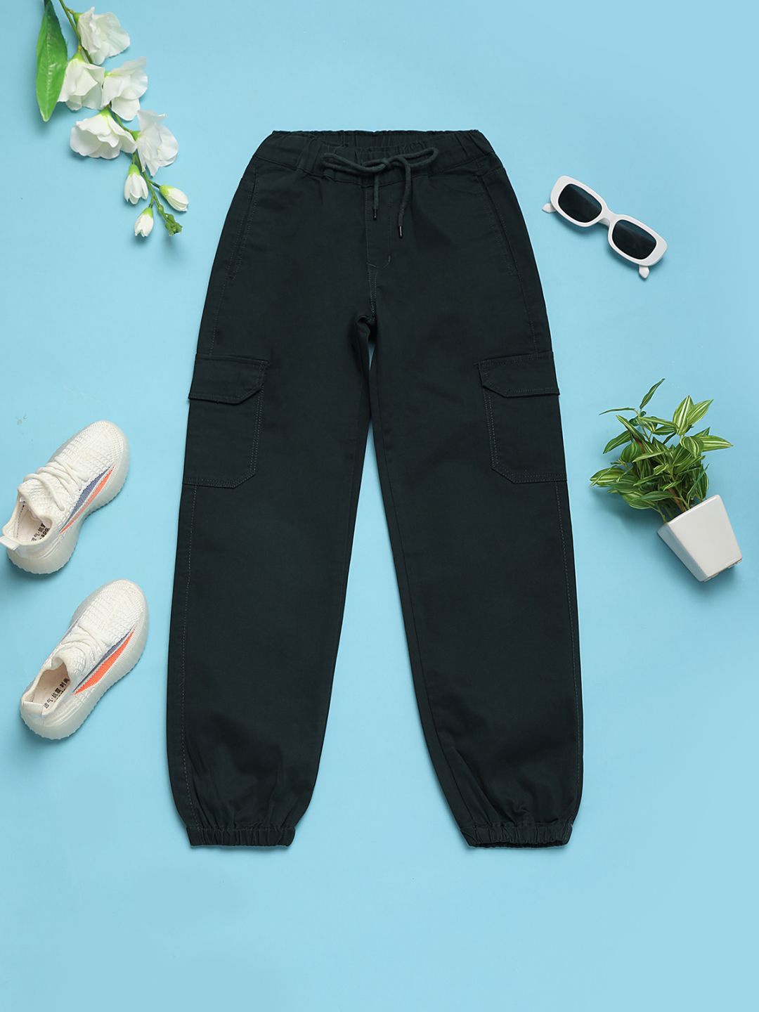 

V-Mart Girls Mid-Rise Joggers Trousers, Green