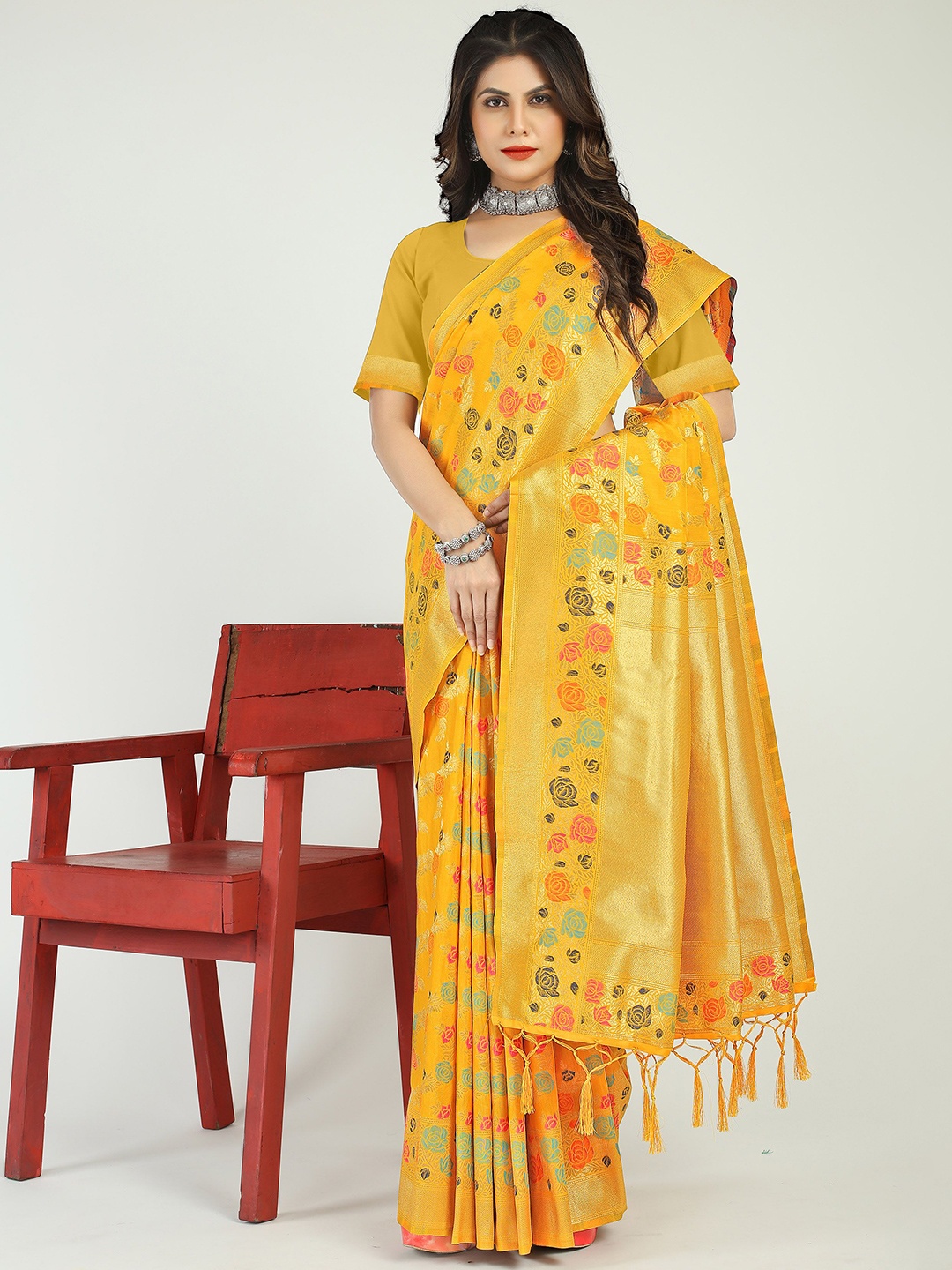 

KIMISHA Woven Designed Zari Banarasi Saree, Yellow