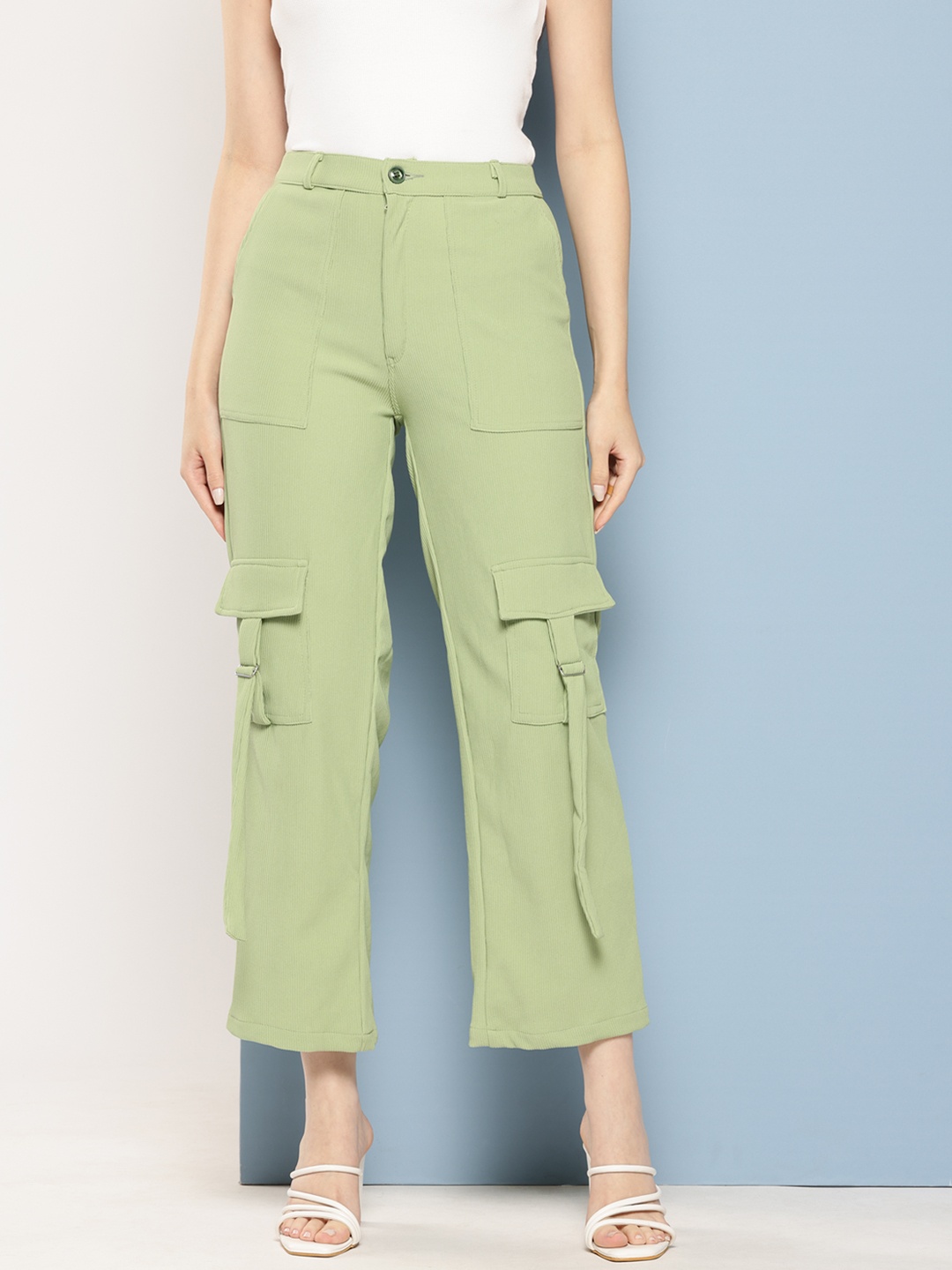 

Aarika Relaxed Straight Leg Straight Fit High-Rise Cargos, Green