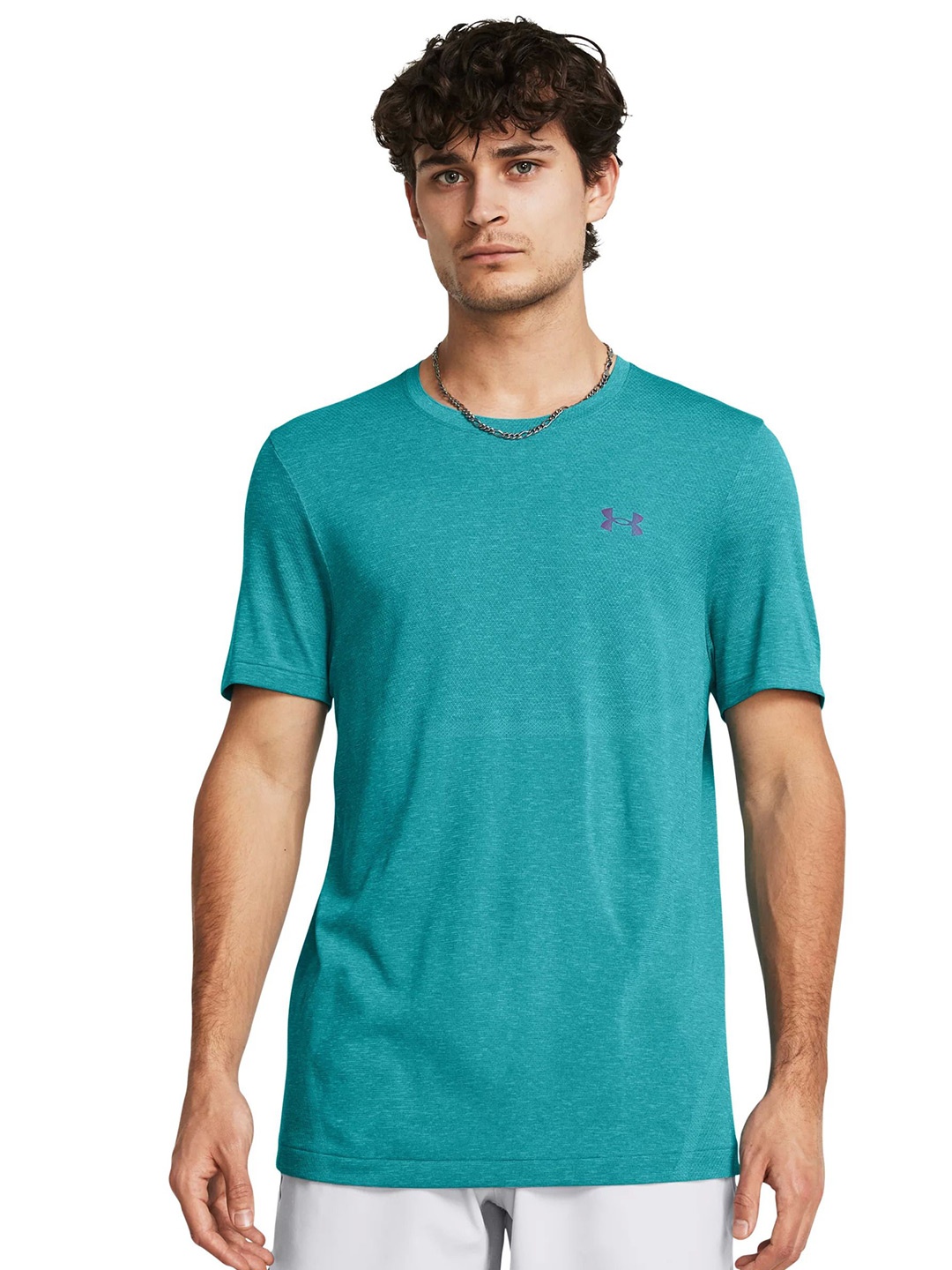 

UNDER ARMOUR Slim-Fit Seamless Legacy T-Shirt, Blue