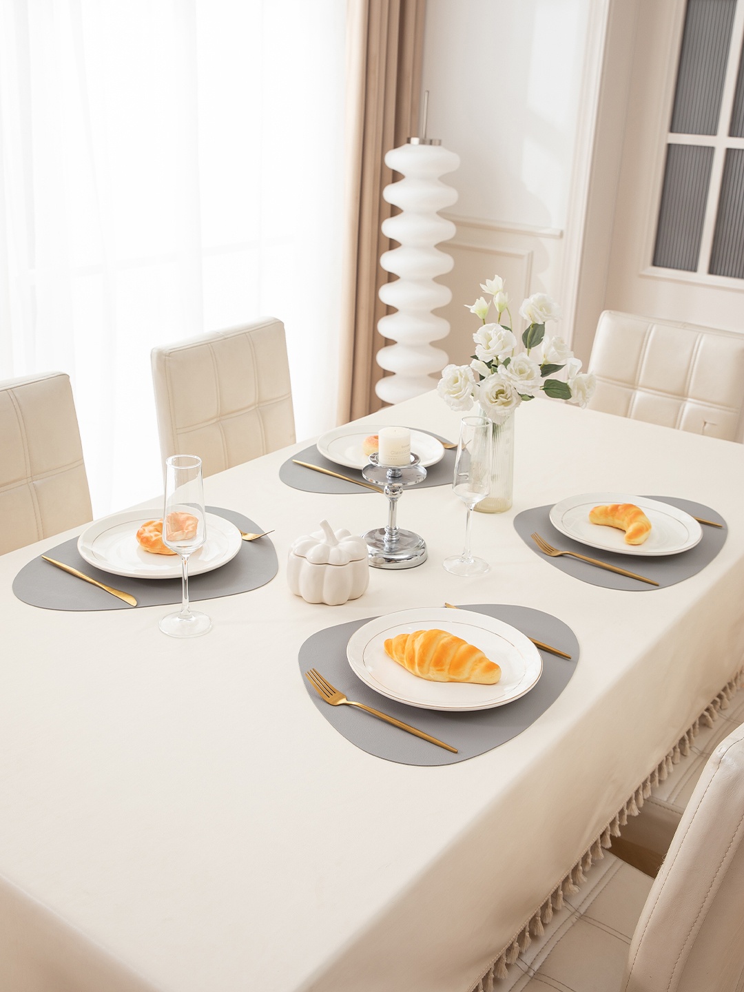 

HOKIPO Grey 4 Pieces Heat Resistant Table Placemats