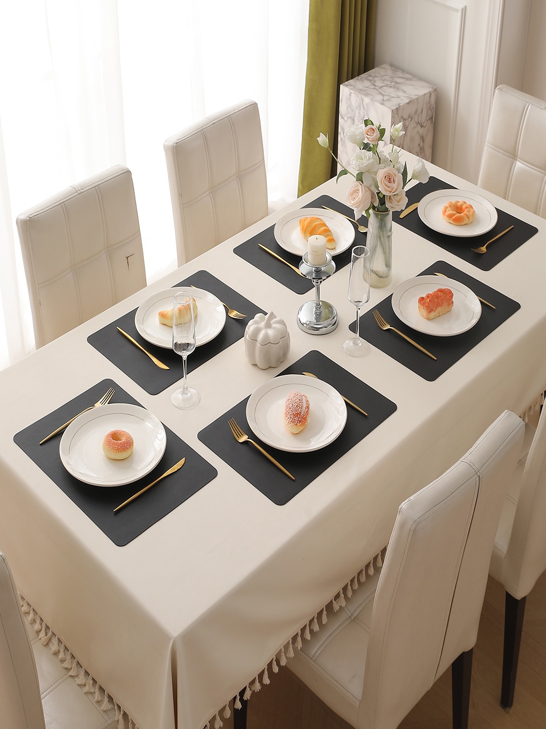 

HOKIPO Black 6 Pieces Heat Resistant & Waterproof Dinner Table Placemats