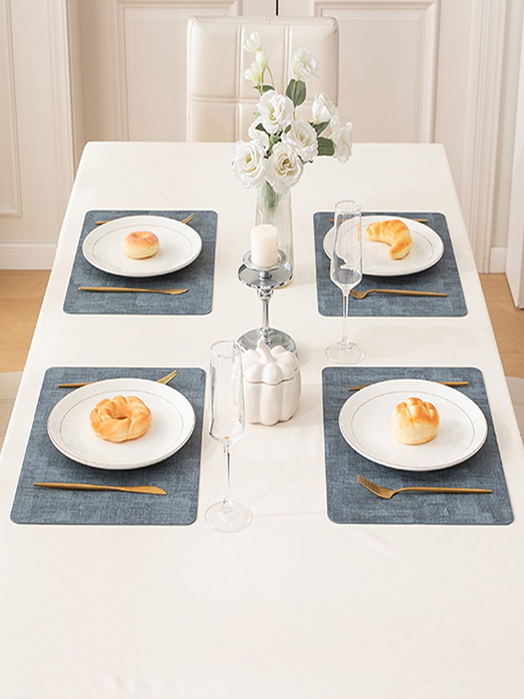 

HOKIPO Blue 4 Pieces Heat Resistant & Non Slip Table Placemats