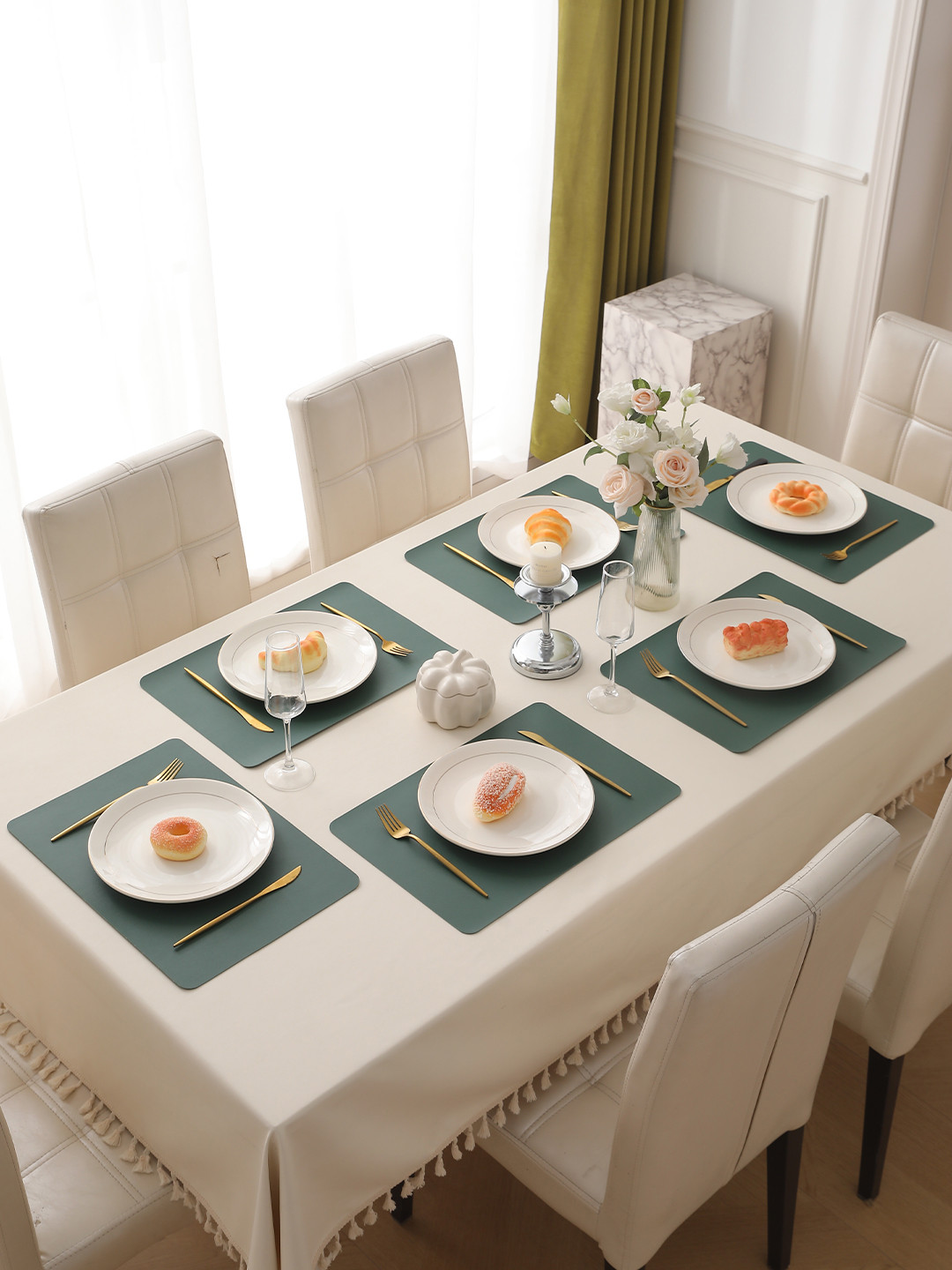 

HOKIPO Faux Leather Green 6 Pieces Reversible Waterproof Table Placemats