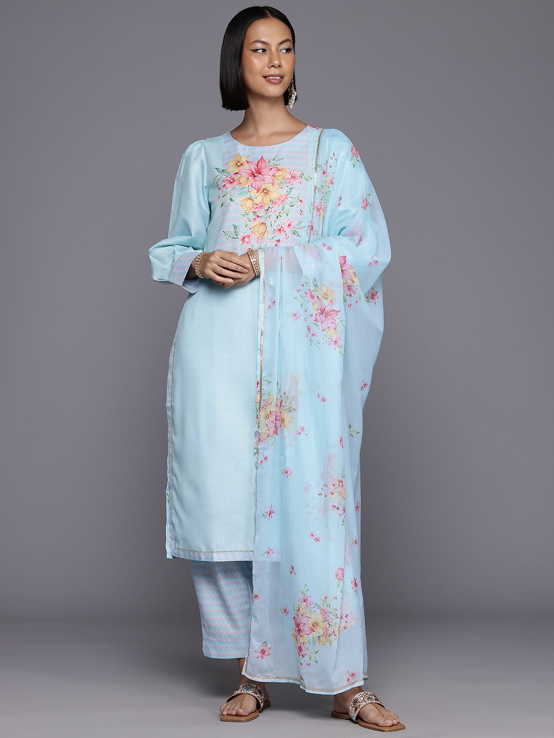 

Ahalyaa Floral Printed Beads & Stones Kurta With Trousers & Dupatta, Blue