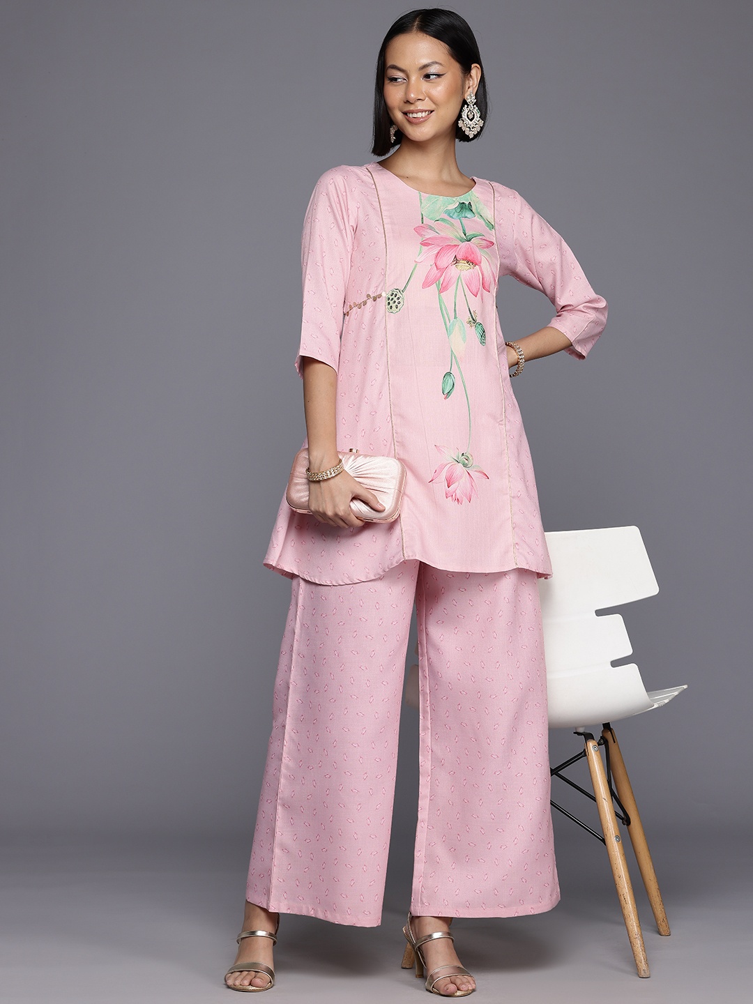 

Ahalyaa Floral Printed Ethnic Co-Ords, Pink