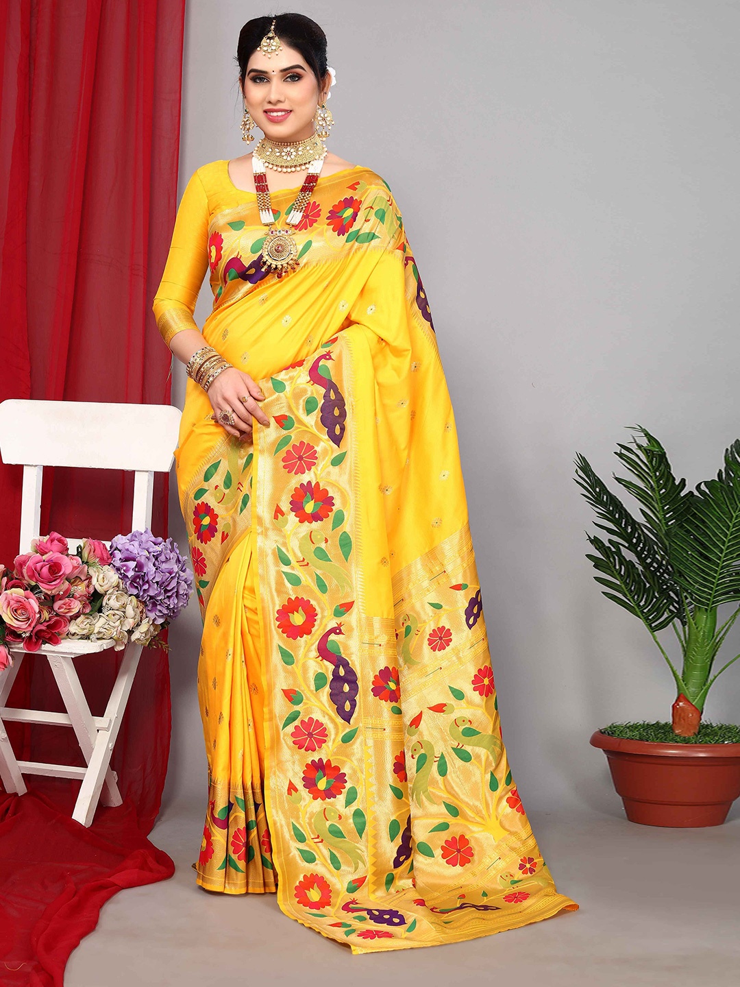 

Rhey Woven Design Zari Pure Silk Paithani Saree, Yellow