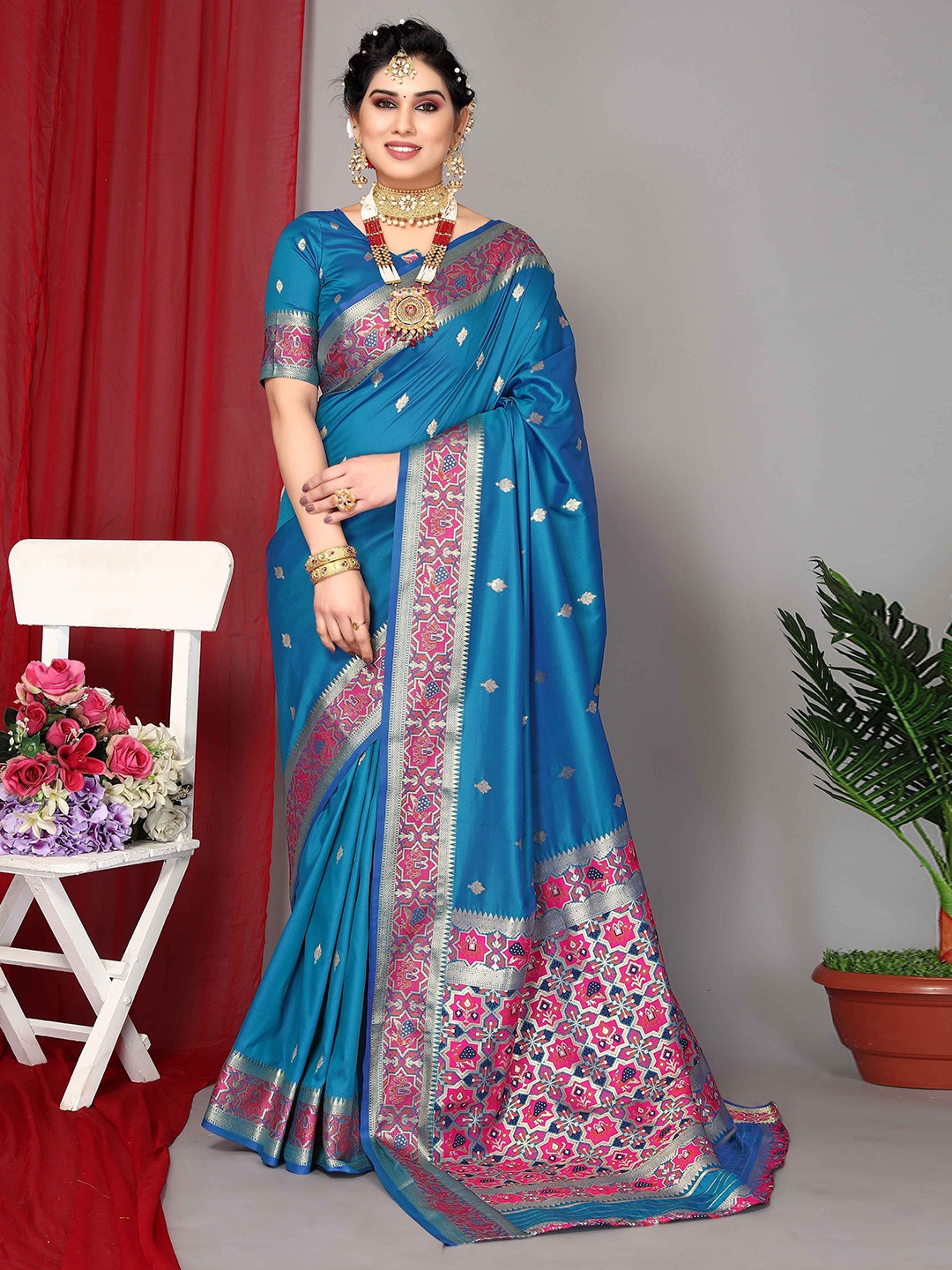 

Rhey Ethnic Motif Zari Woven Pure Silk Paithani Saree, Blue