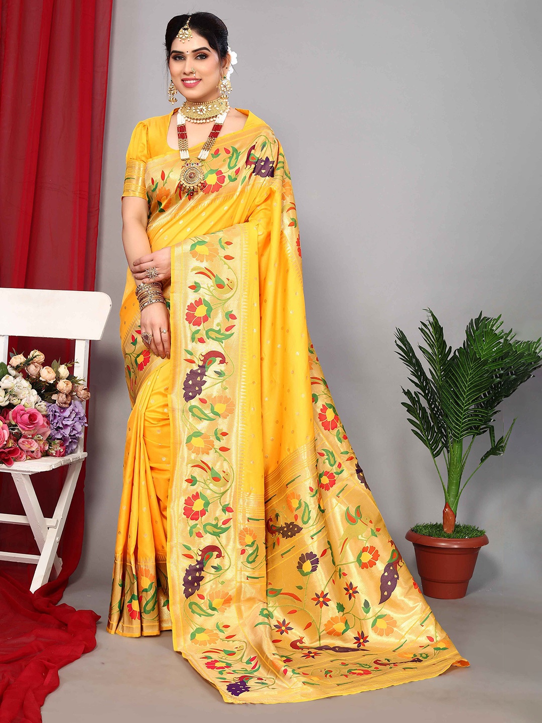 

Rhey Woven Design Zari Pure Silk Paithani Saree, Yellow