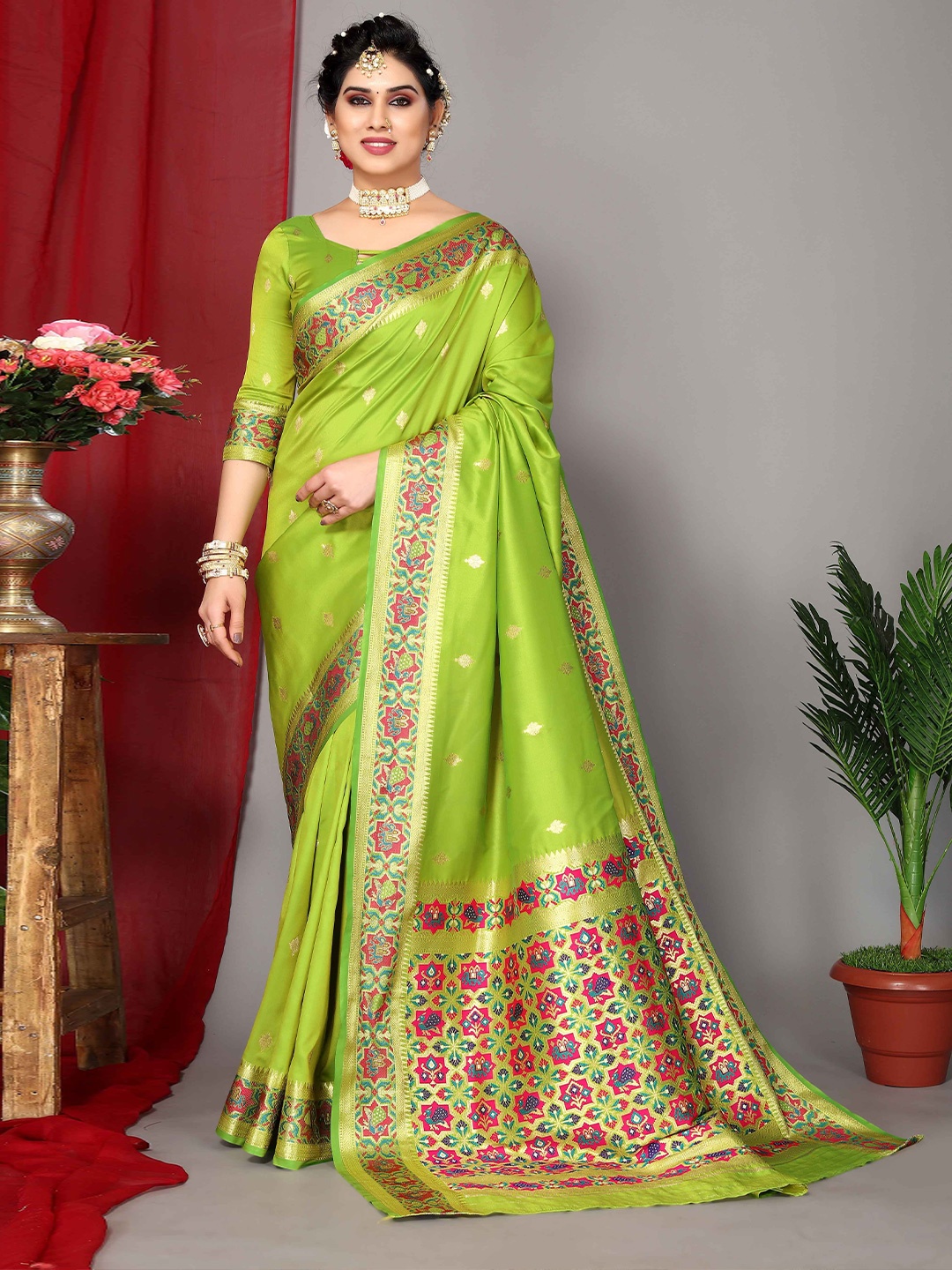 

Rhey Ethnic Motif Zari Woven Pure Silk Paithani Saree, Green