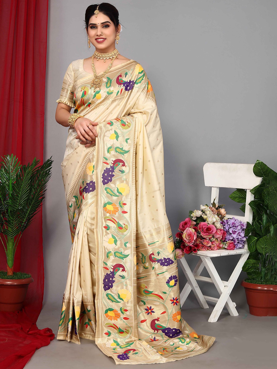 

Rhey Woven Designed Zari Pure Silk Paithani Saree, Cream