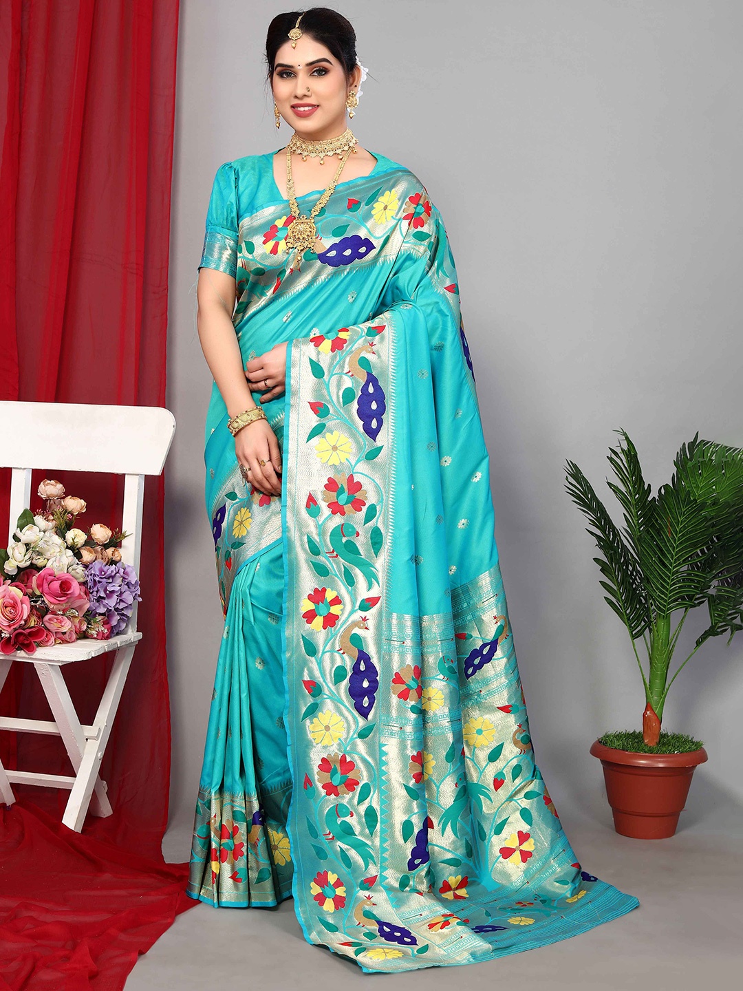 

Rhey Woven Design Zari Pure Silk Paithani Saree, Blue