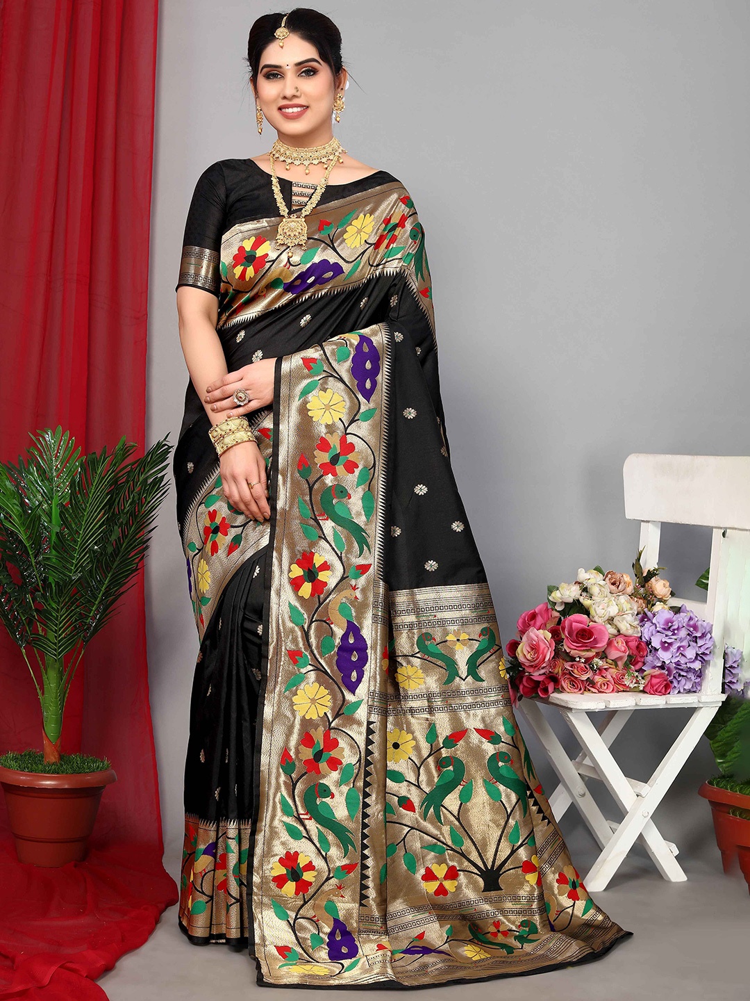 

Rhey Woven Designed Zari Pure Silk Paithani Saree, Black