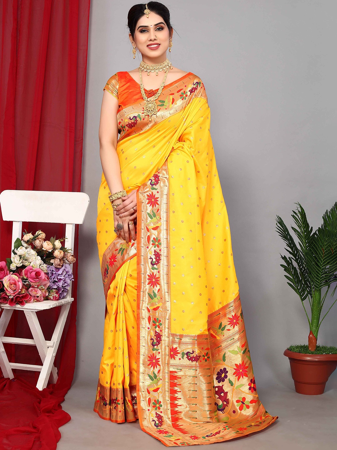 

Rhey Ethnic Motif Zari Woven Pure Silk Paithani Saree, Yellow