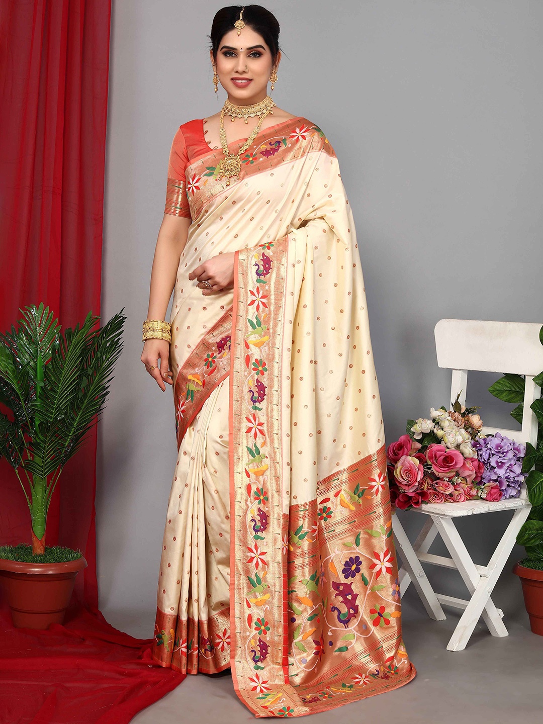 

Rhey Woven Design Zari Paithani Saree, Cream