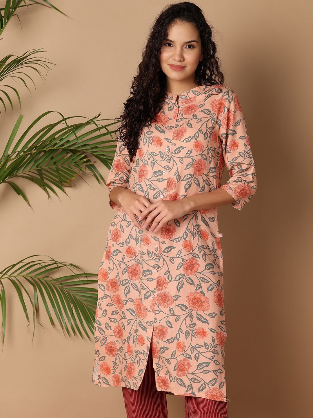 

UNLIMITED Floral Printed Mandarin Collar Straight Kurta, Peach