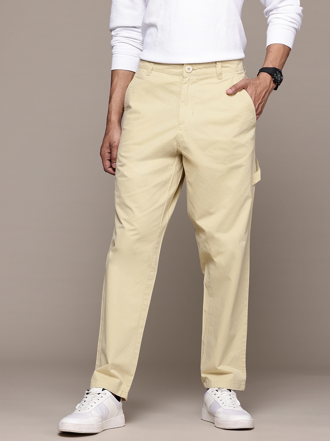 

The Roadster Lifestyle Co. Men Relaxed Fit Trousers, Cream