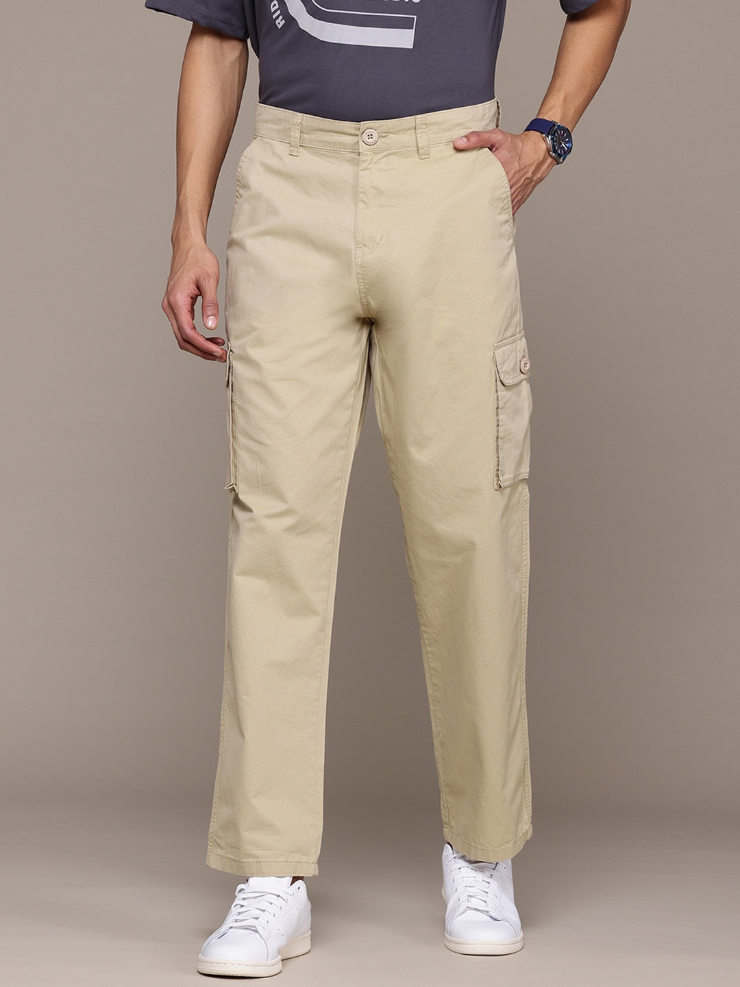 

The Roadster Lifestyle Co. Men Straight Fit Cargos, Beige