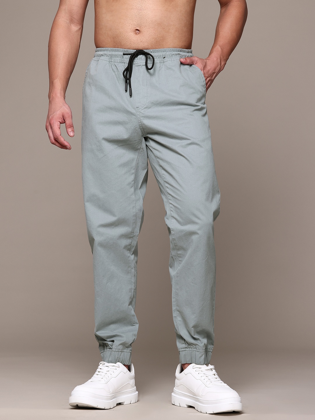 

Roadster The Lifestyle Co. Men Cotton Relaxed Fit Joggers, Grey