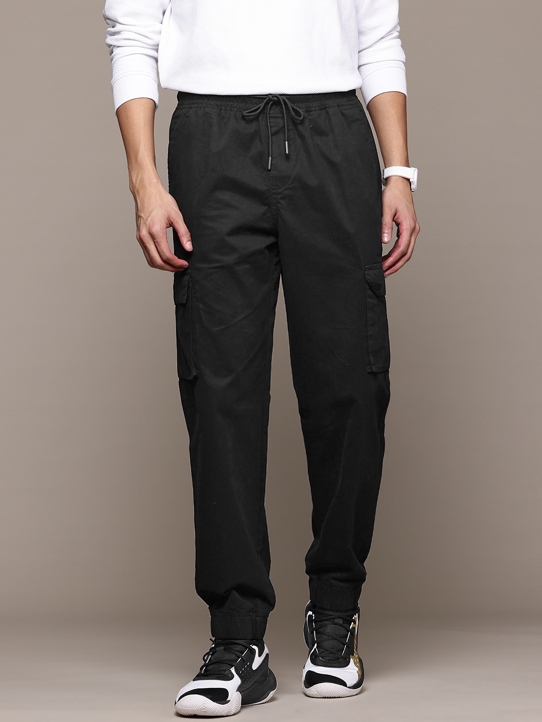

The Roadster Lifestyle Co. Men Relaxed Pure Cotton Cargo-Style Joggers, Black