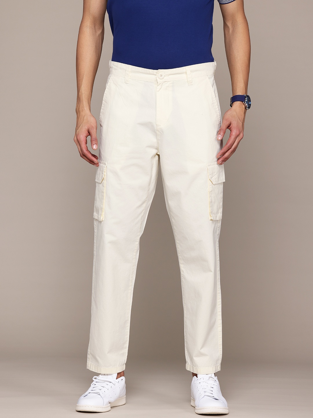 

The Roadster Lifestyle Co. Men Relaxed Fit Cargos, Cream