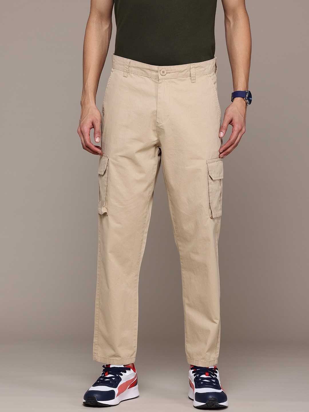 

The Roadster Lifestyle Co. Men Relaxed Fit Cargos, Beige